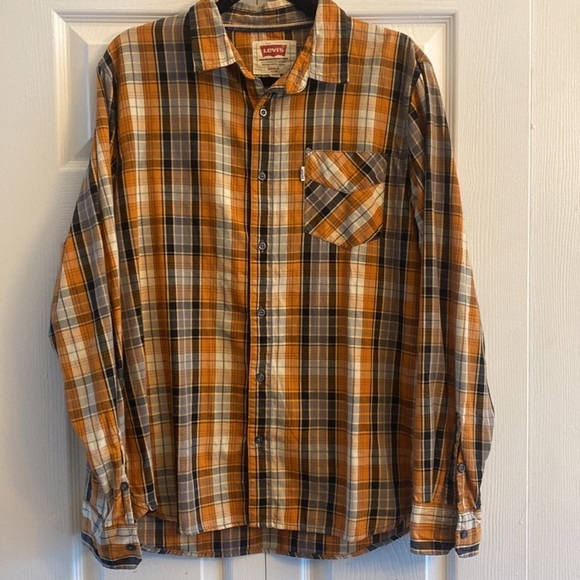 Levi’s orange plaid long sleeve button‎ up shirt size M Fall Favorite - Picture 1 of 4